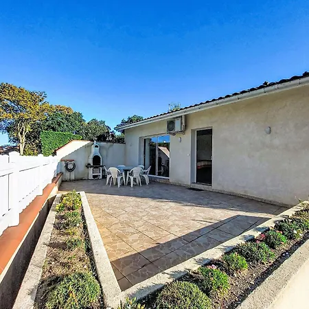 בית נופש Laplace By Interhome סוסטון